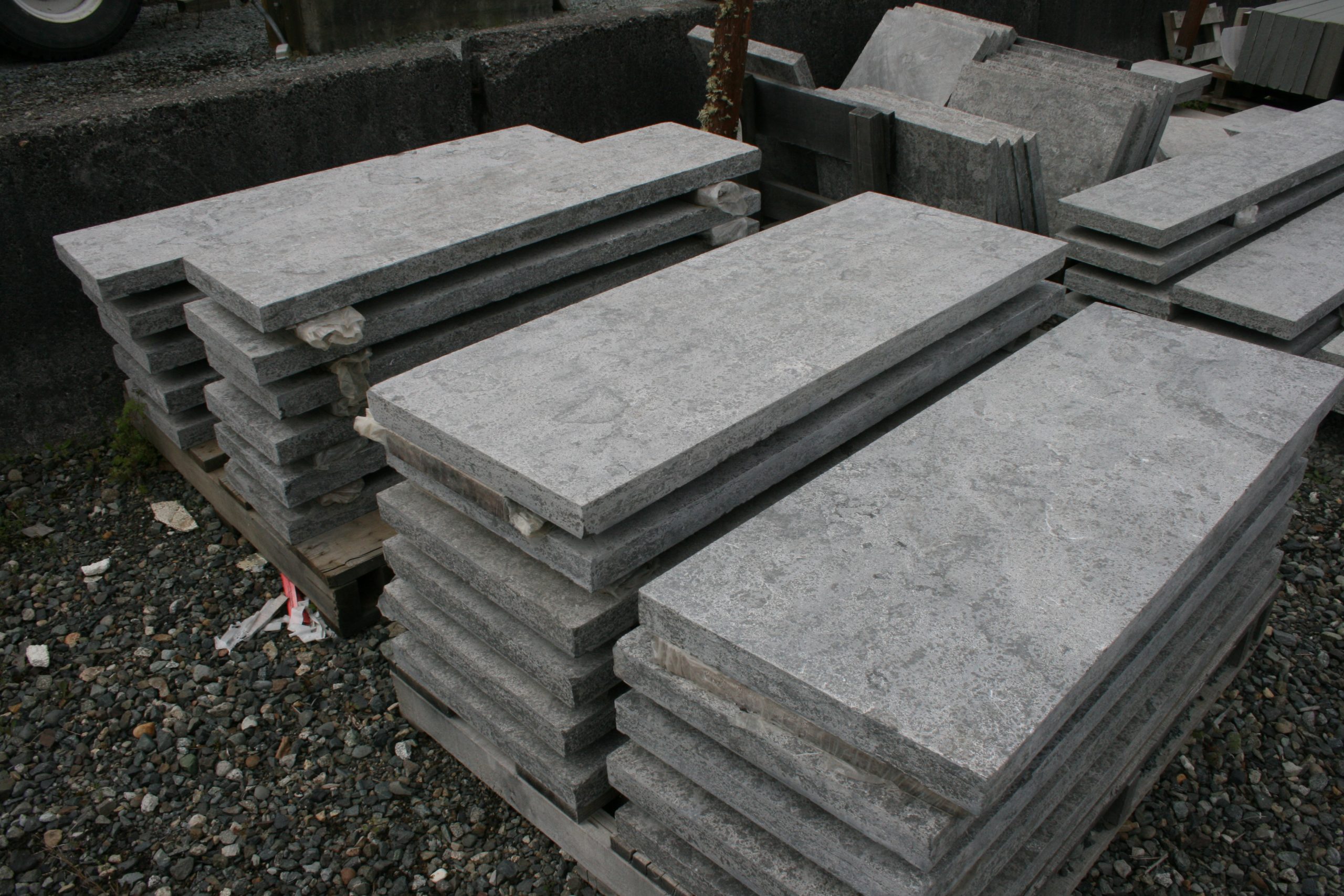 Chestnut Chunk Stone Sills
